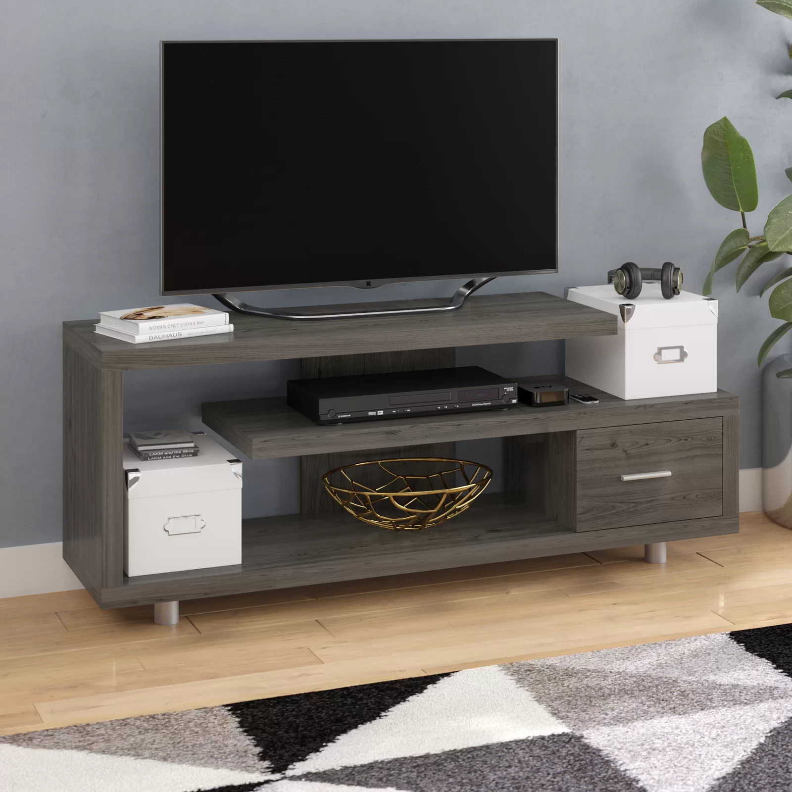 【Furniture】Beesley TV Stand for TVs up to 70