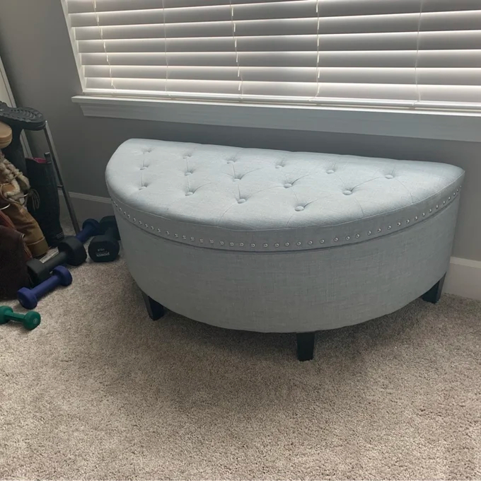 【Furniture】Roxann Upholstered Flip Top Storage Bench