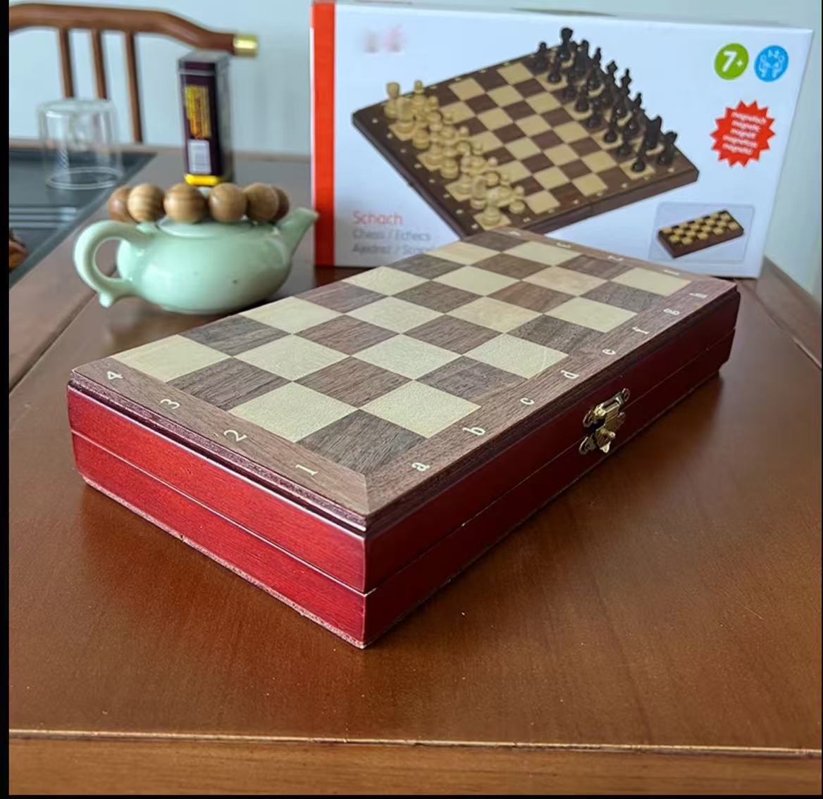 Solid wood chess board for competition