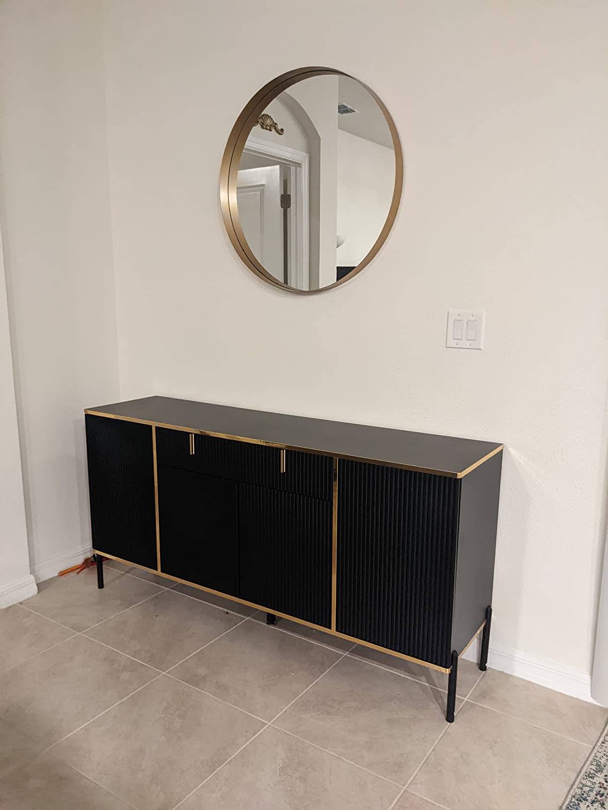 【Furniture】Modern Credenza Sideboard Buffet with Drawer & Pop-Up Doors, Buffet Sideboard Storage Cabinet