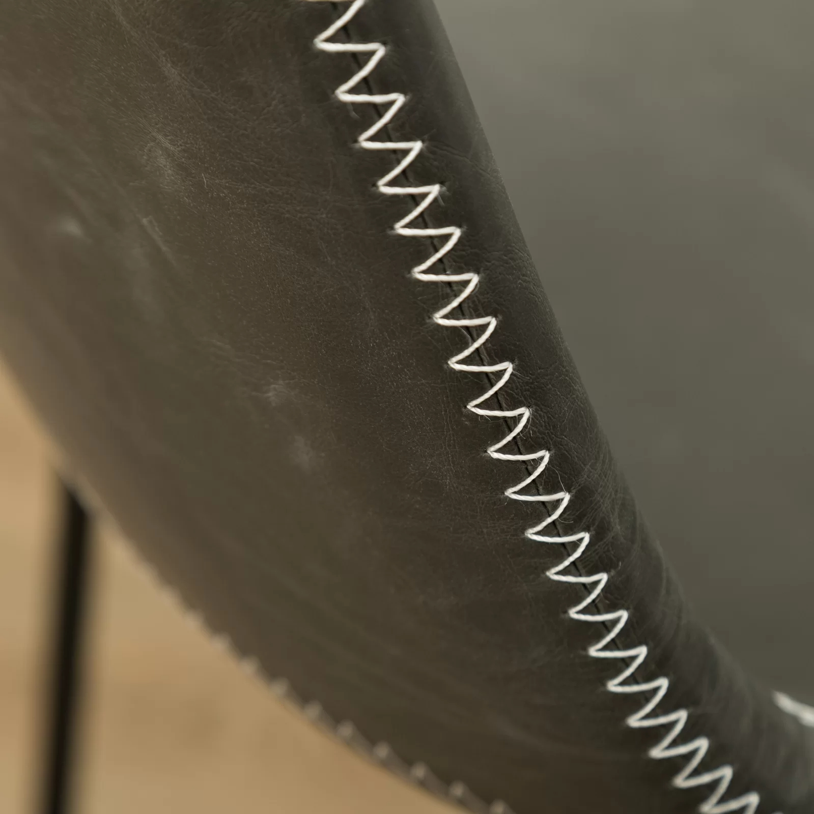 【Furniture】Bamey 6 - Person Bar Height Solid Wood Dining Set