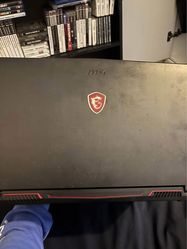 Mid-range gaming laptop i5 processor 7 8GB RAM,